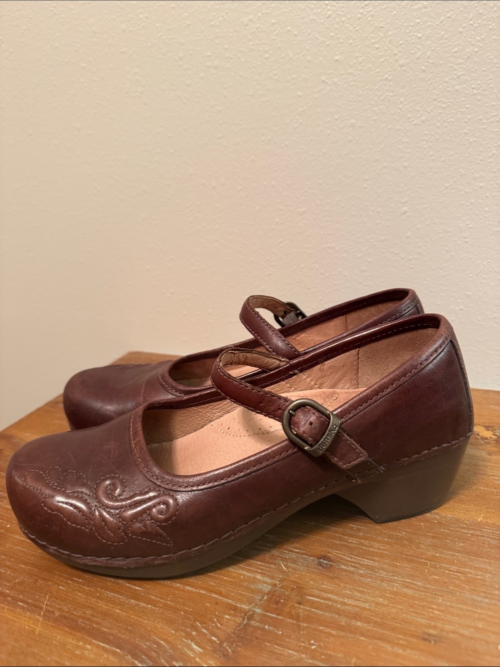 Dansko Women's Dark Brown Leather Mary Jane Clogs Sz 9.5